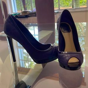 Stunning Dior lilac peep toe pumps